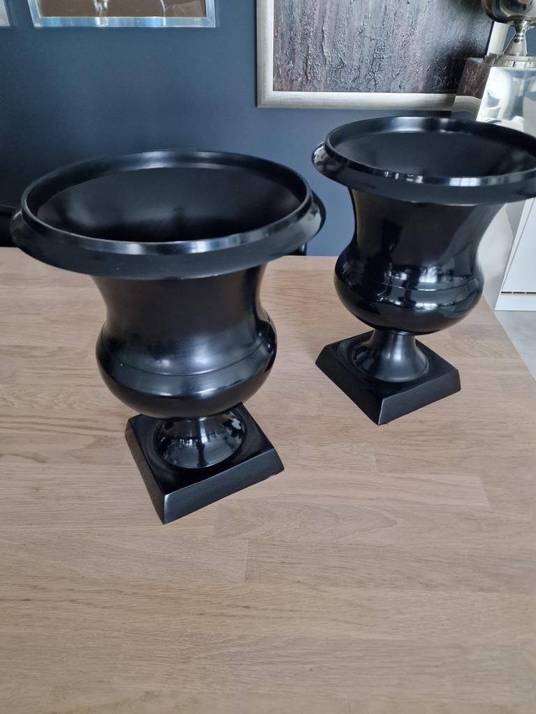 2x Metaal vazen vaas bloemenpotten Eric kuster stijl, Overige materialen, Zwart, Nieuw, Ophalen of Verzenden