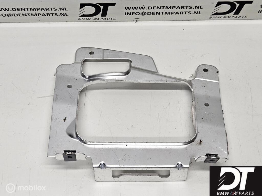 Bodemplaat houder BMW M3 E46 51717892798, Auto-onderdelen, Gebruikt, Ophalen of Verzenden, BMW, BMW