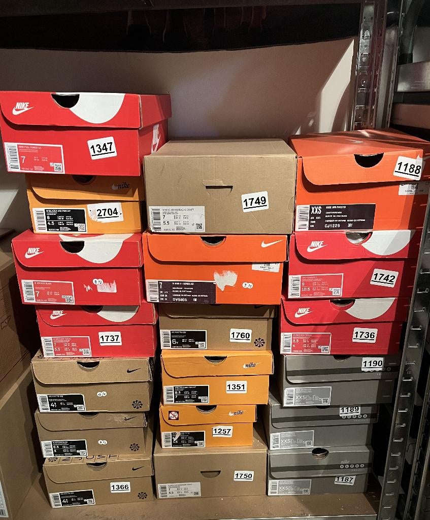Partij nieuwe Nike schoenen, 20 stuks, Ophalen, Overige kleuren, Nike, Nieuw