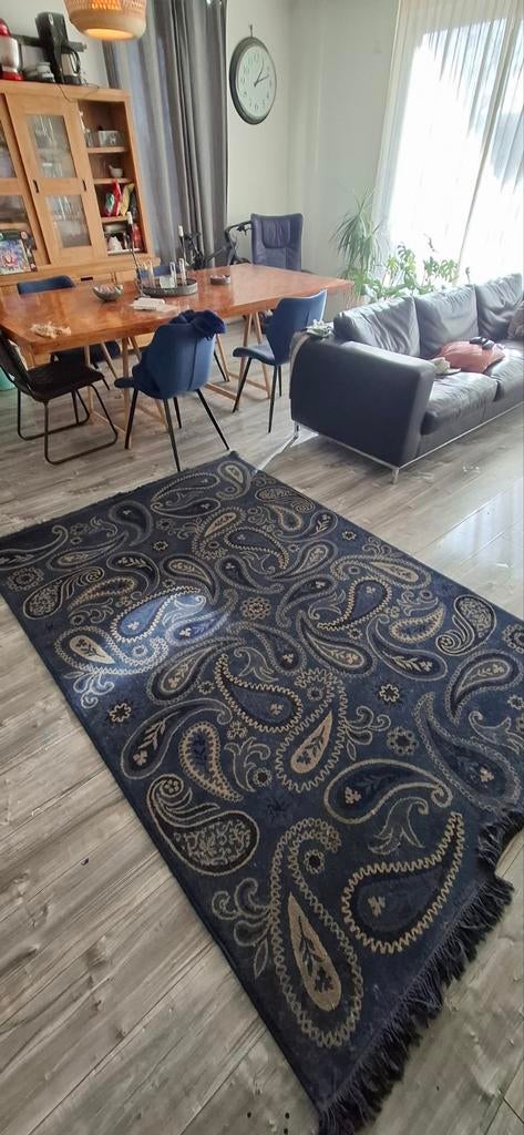 Twee tapijten in goede conditie, Ophalen, Bruin, 150 tot 200 cm, 200 cm of meer