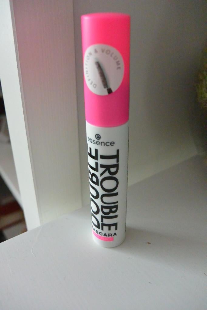Essence double trouble mascara, Ophalen of Verzenden, Nieuw, Zwart, Ogen