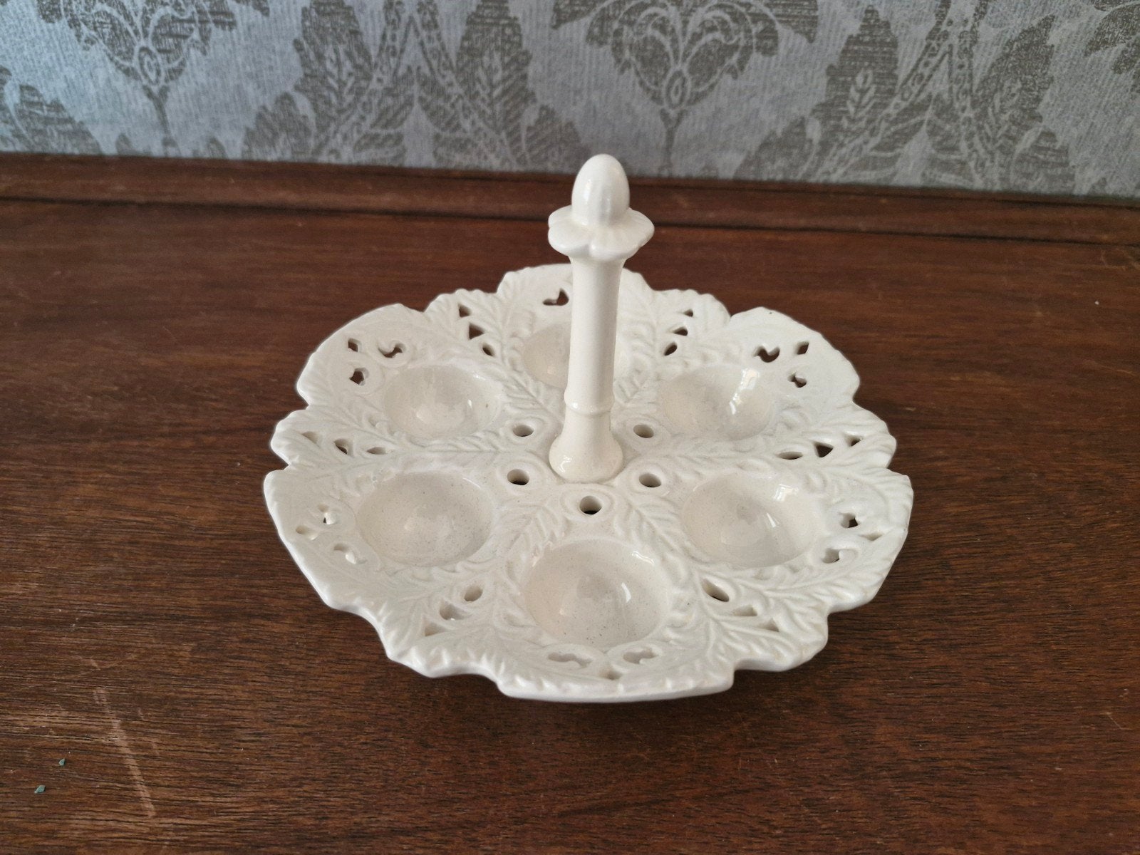 Vintage schaal voor gevulde eieren - wit, Ophalen of Verzenden, Overige stijlen, Porselein, Schaal of Schalen