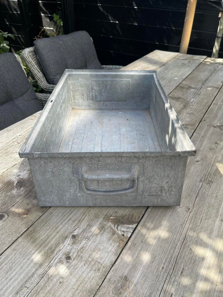 Mooie zinken bak, Ophalen, Minder dan 30 cm, Rond, Zo goed als nieuw