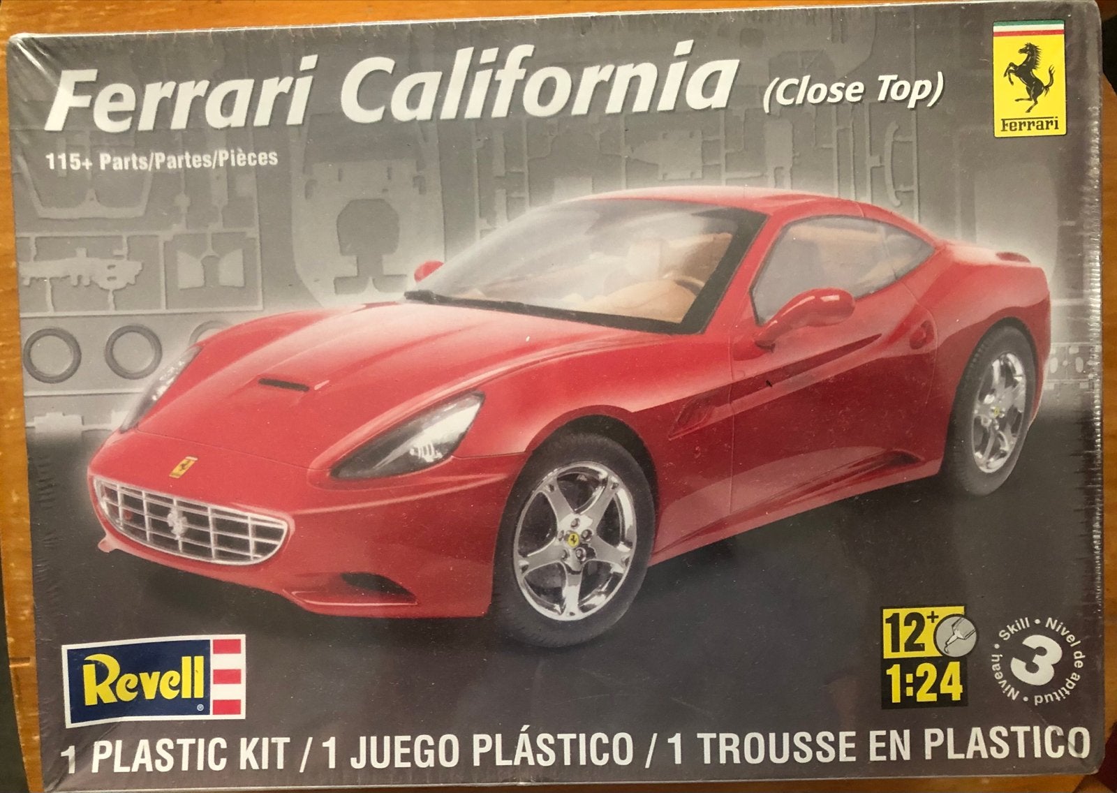 Revell Bouwpakket Ferrari California (Close Top) 1:24, Auto, Nieuw, Ophalen of Verzenden, 1:32 tot 1:50
