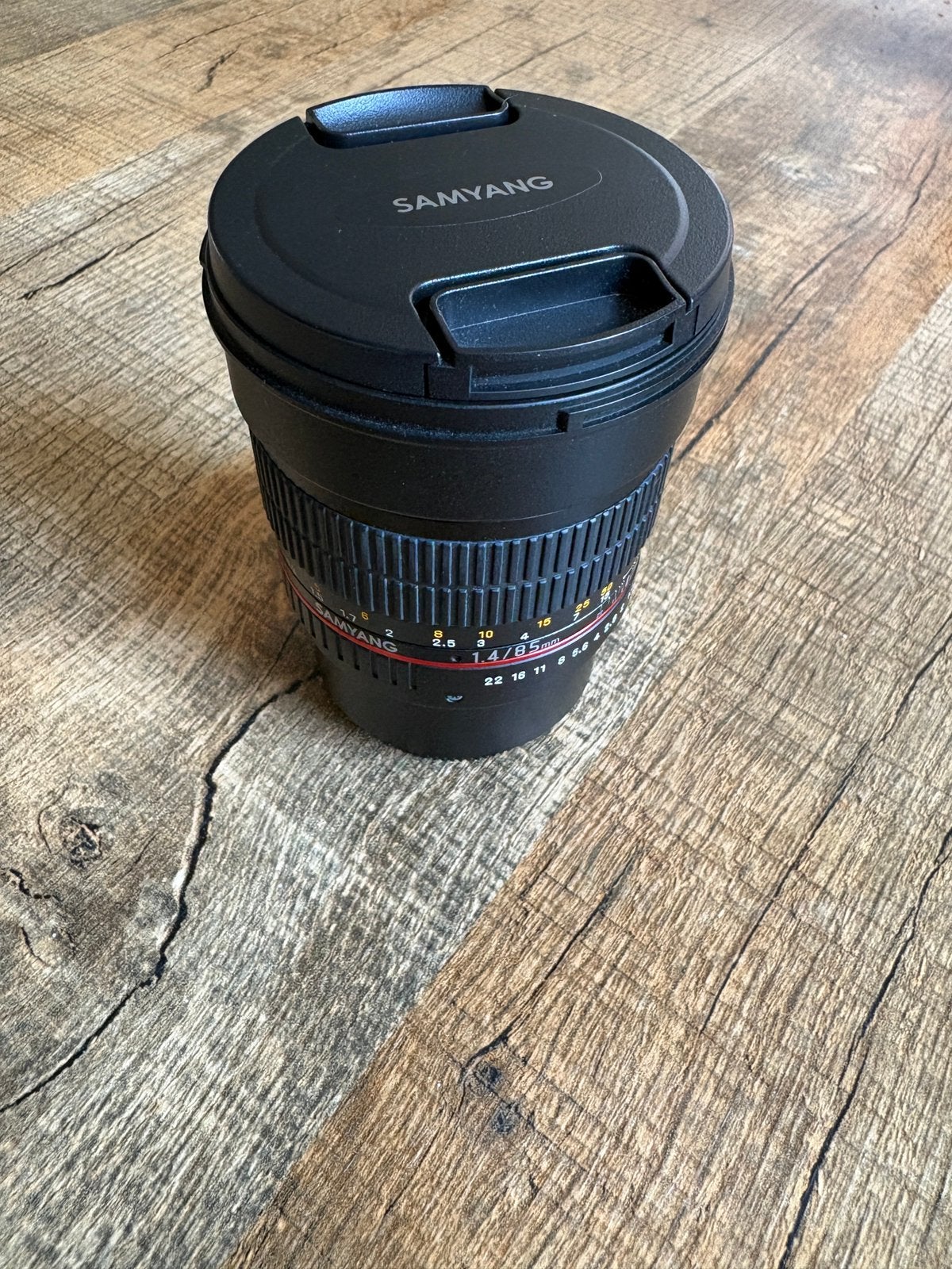 Samyang 85mm f1.2 MFT, Ophalen of Verzenden, Zo goed als nieuw, Telelens