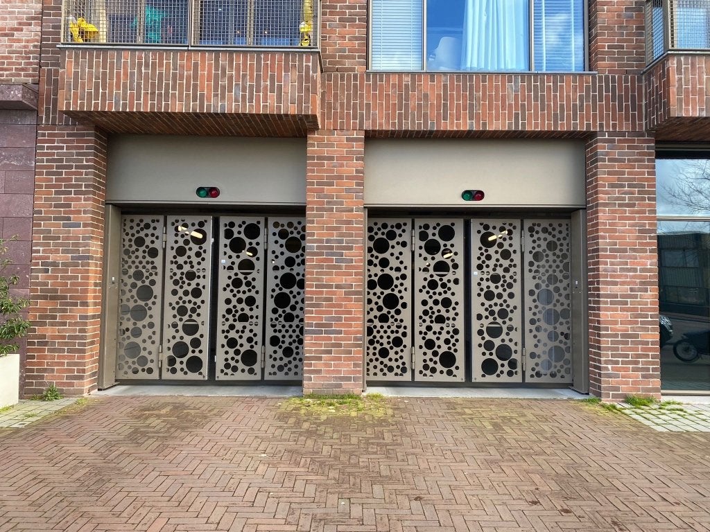 Parkeerplaats te huur Amsterdam Houthavens, Huizen en Kamers, Garages en Parkeerplaatsen, Amsterdam