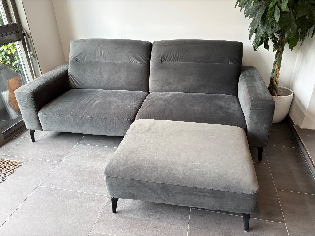 BoConcept Zürich 3-zitsbank met poef in zachtgroen velvet, Ophalen, Gebruikt, Modern, Scandinavisch, Driepersoons