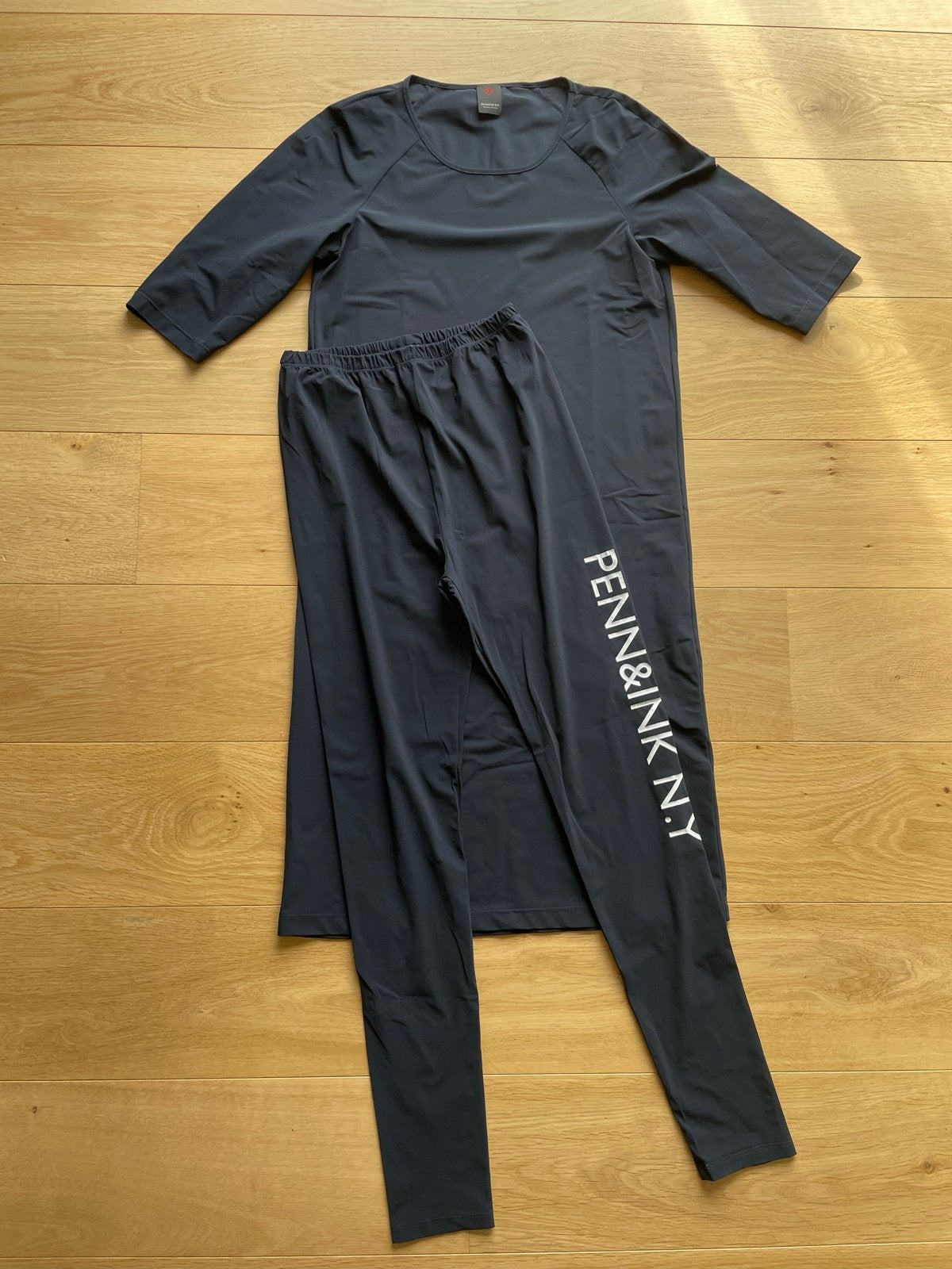 Donkerblauw jurk en legging van Penn&Ink -Maat S/XS, Ophalen of Verzenden, Zo goed als nieuw, Maat 36 (S), Blauw