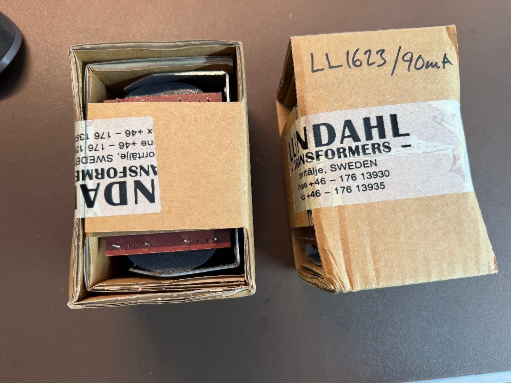 Nieuw in doos: Set van 2 Lundahl LL1623, Ophalen, Buis of Buizen