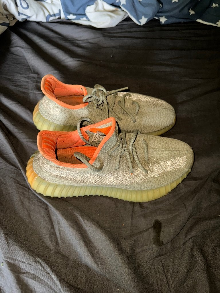 Yeezy 350, Ophalen of Verzenden, Gedragen