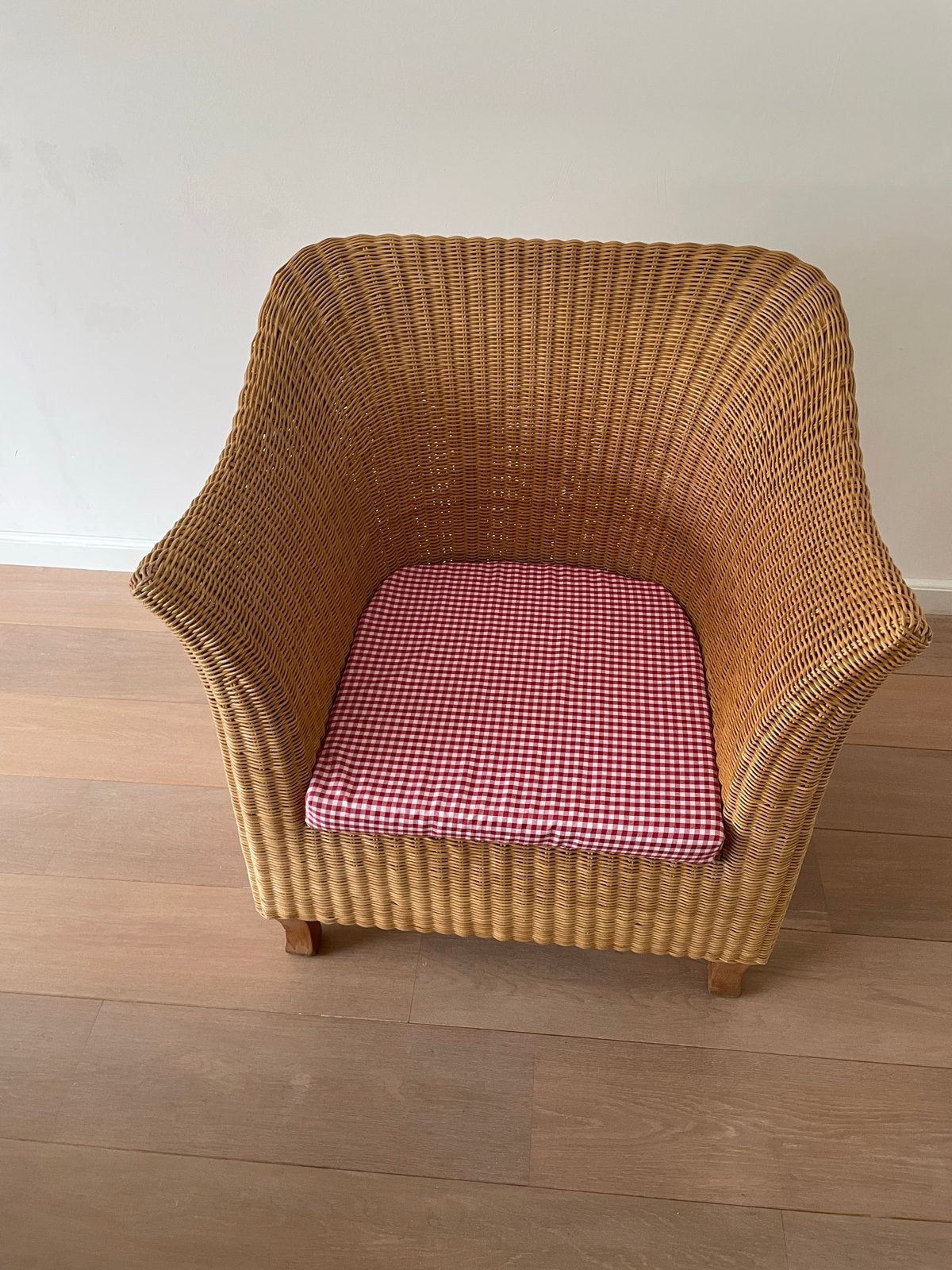 Mooie rotan fauteuil met ruiten kussen, Ophalen, Gebruikt, Minder dan 75 cm, Riet of Rotan