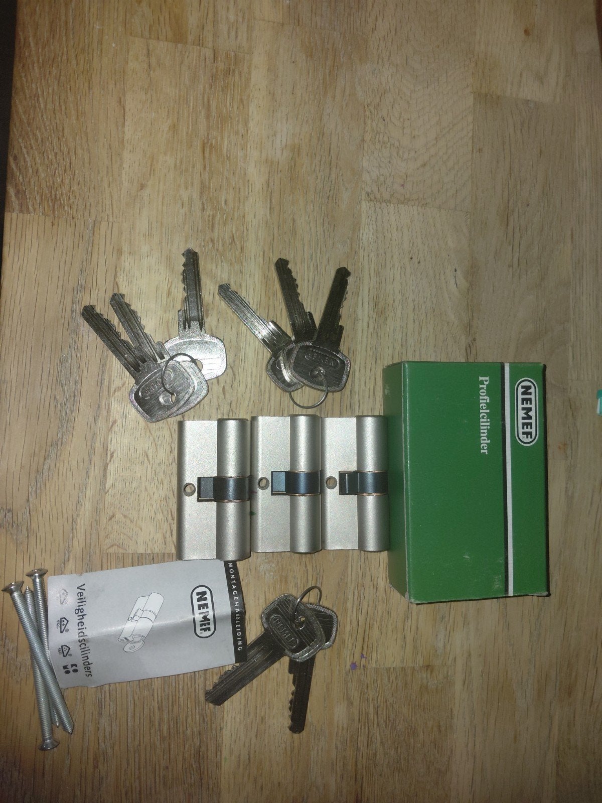 Nieuwe !!!! 3x gelijksluitende 30/30 cilinder 9sleutels skg2, Verzenden, Nieuw, Slot