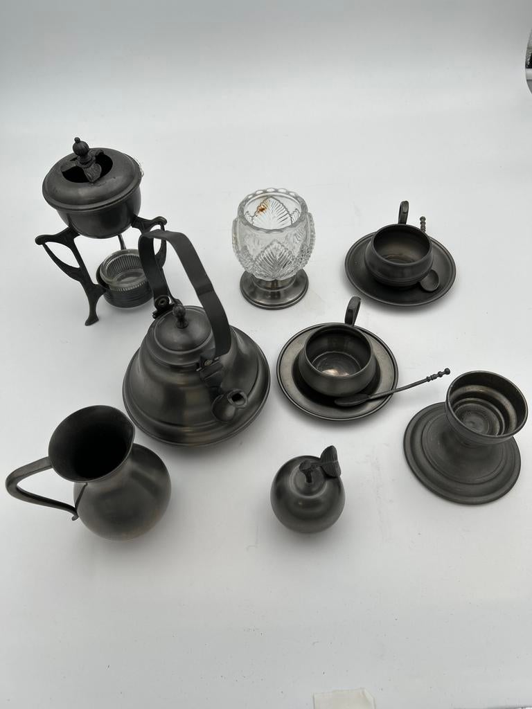 Antiek tinnen theeservies en decoratieve items, Ophalen of Verzenden