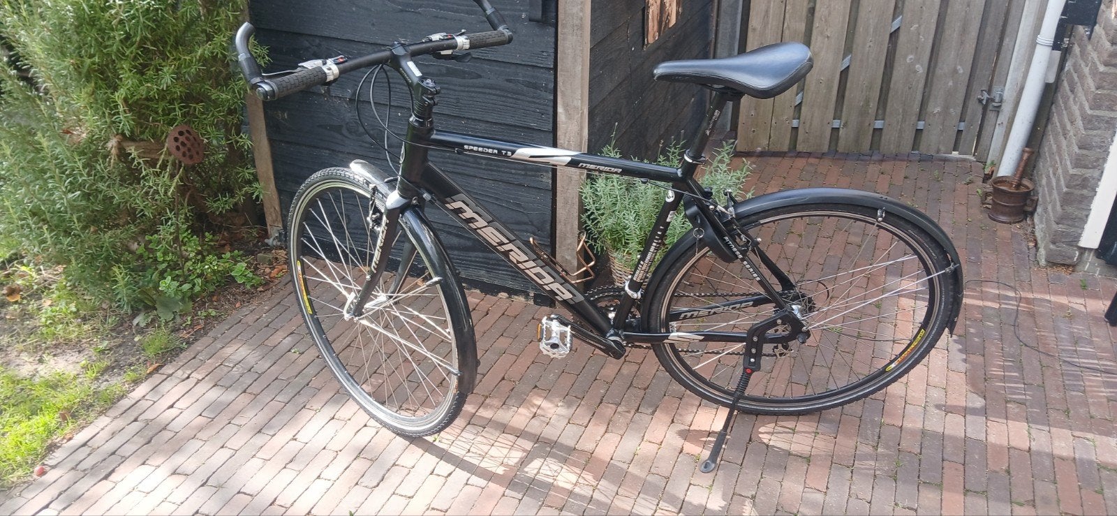 Merida Speeder T3 nette staat
Nette Merida speeder t3
Nette, Gebruikt, Aluminium, 57 tot 61 cm, Meer dan 20 versnellingen