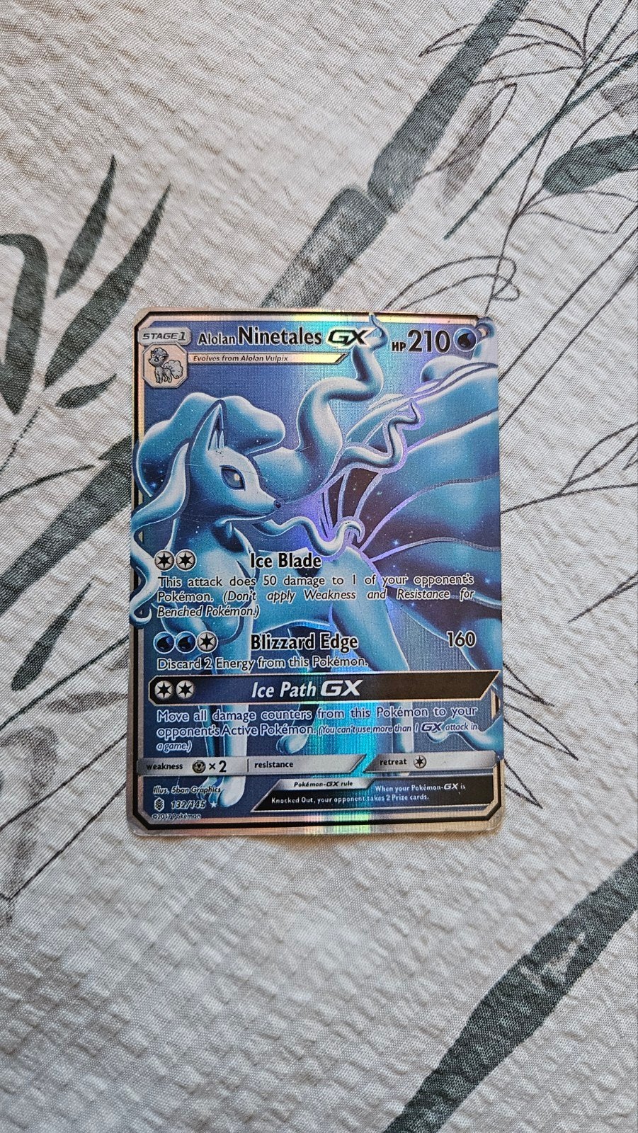 Alolan Ninetales GX Pokémon kaart 132/145, Hobby en Vrije tijd, Verzamelkaartspellen | Pokémon, Ophalen of Verzenden, Gebruikt
