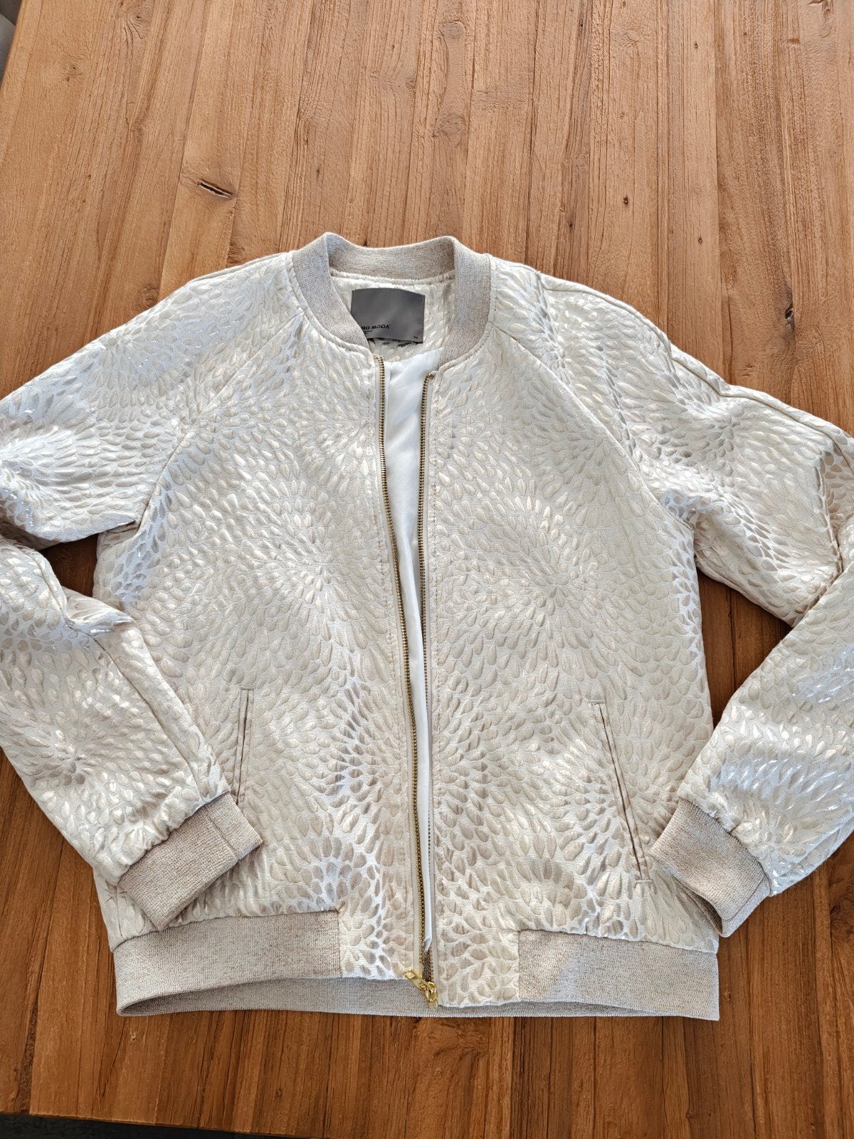 Vera moda bomberjack goud, Kleding | Dames, Ophalen of Verzenden, Zo goed als nieuw, Maat 36 (S), Overige kleuren