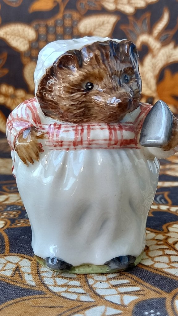 Mrs. Tiggy Winkle mooi oud Beatrix Potter Beswick beeldje.