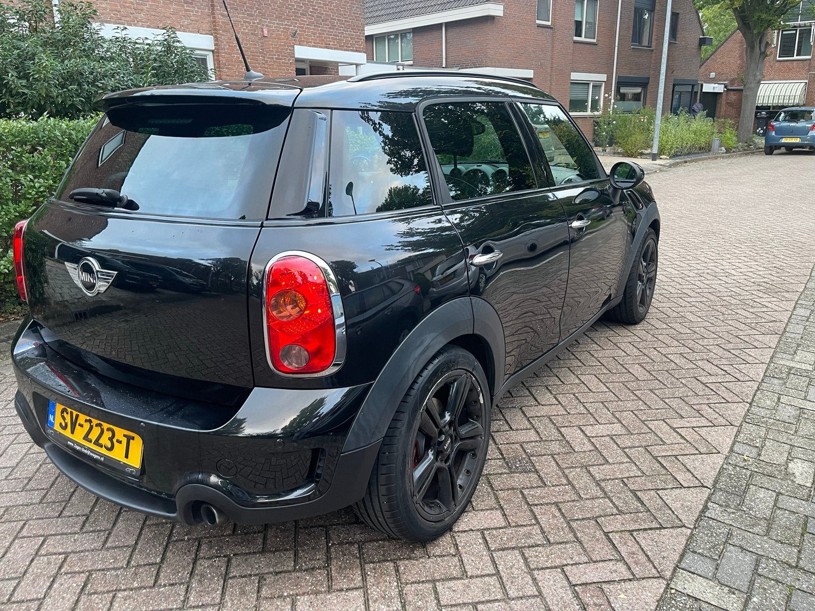Foto 4 van Mini Countryman 1.6 Cooper S All4 AUT 2010 Zwart