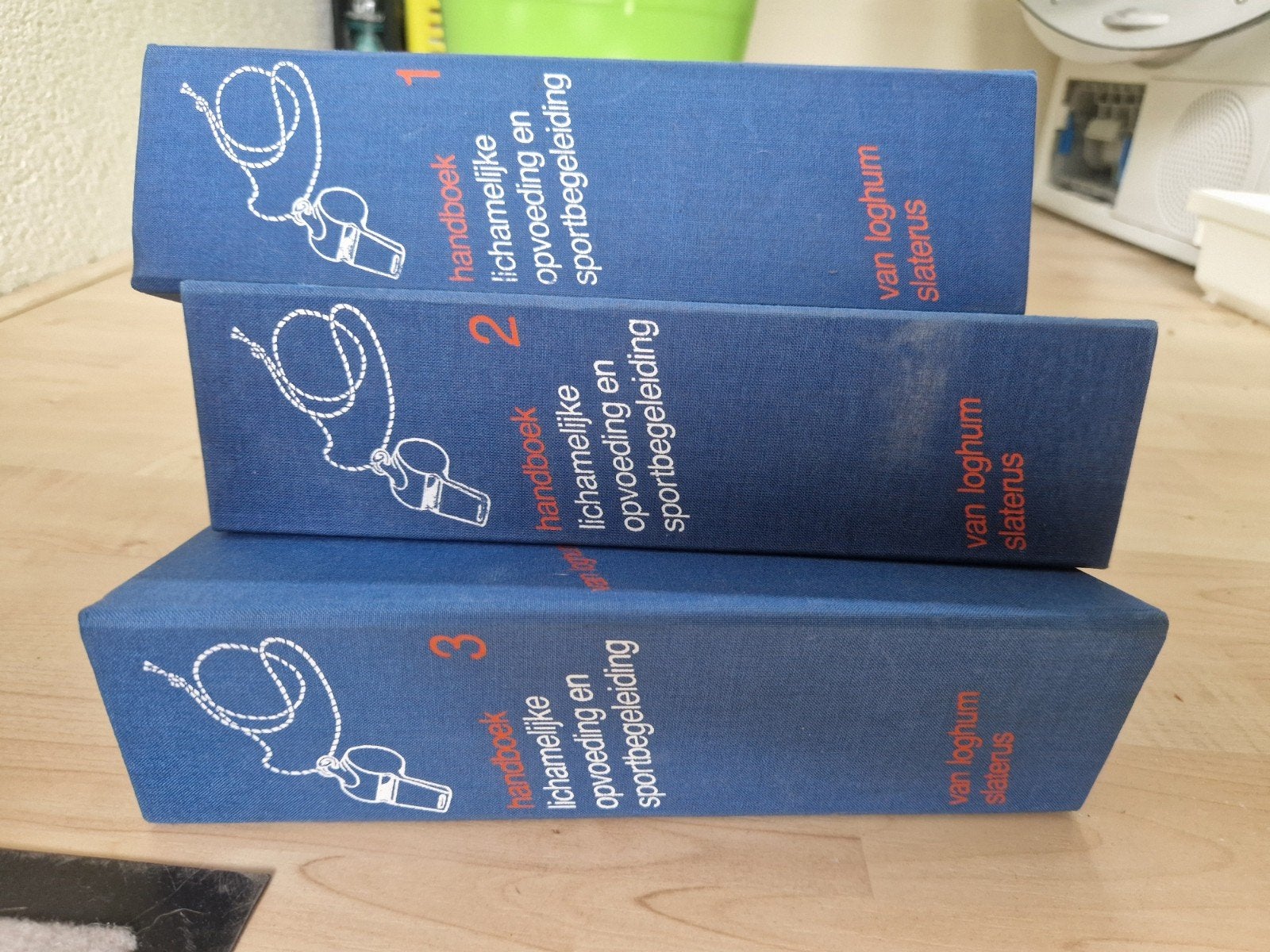 Handboek Lichamelijke Opvoeding Sportbegeleiding (3 delen), Van loghum slaterus, Zo goed als nieuw, Beta, HBO