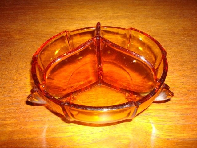 Art Deco Schaal Oker Glas 3 Vakken, Antiek en Kunst, Antiek | Glas en Kristal, Ophalen of Verzenden
