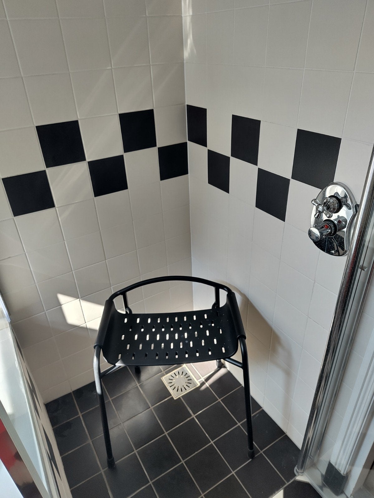 Ikea BÄSINGEN douchestoel - Zwart, Zwart, Zo goed als nieuw, Douche-accessoire, Ophalen