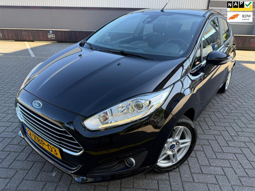 Ford Fiesta 1.0 Titanium*NEW APK*NAP*CRUISE*NAVI*VELGEN*80 P, Voorwielaandrijving, Euro 5, 525 kg, Origineel Nederlands