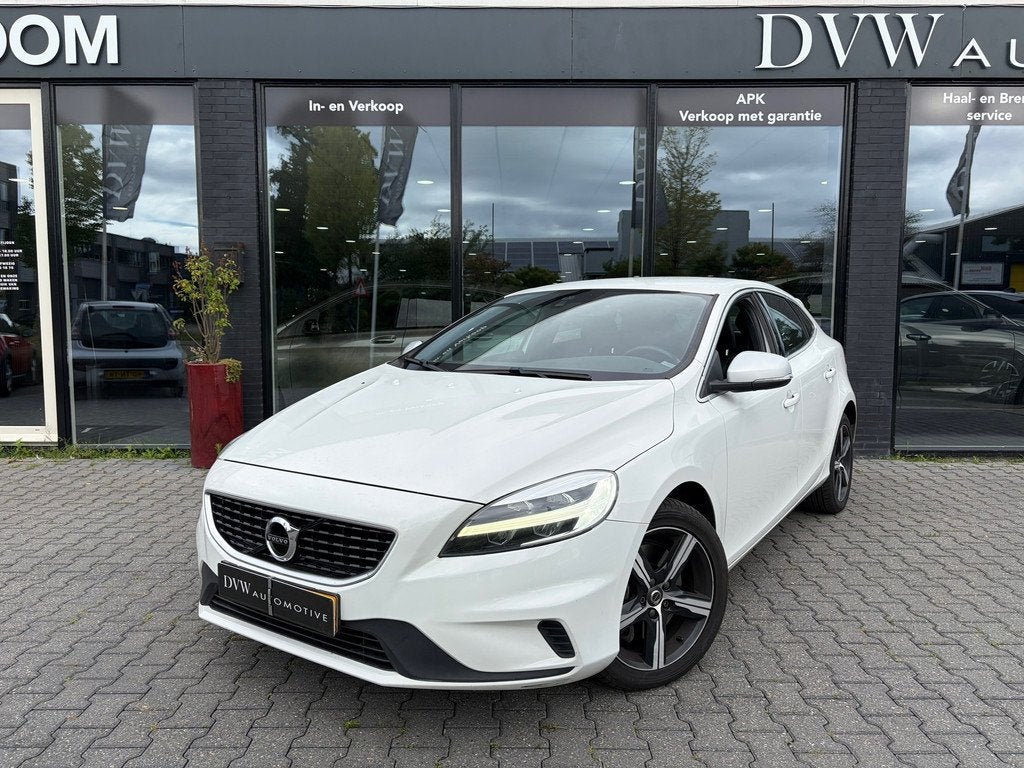 Volvo V40 2.0 T4 Business Sport Automaat, Auto's, Gebruikt, Wit, Origineel Nederlands, Bedrijf