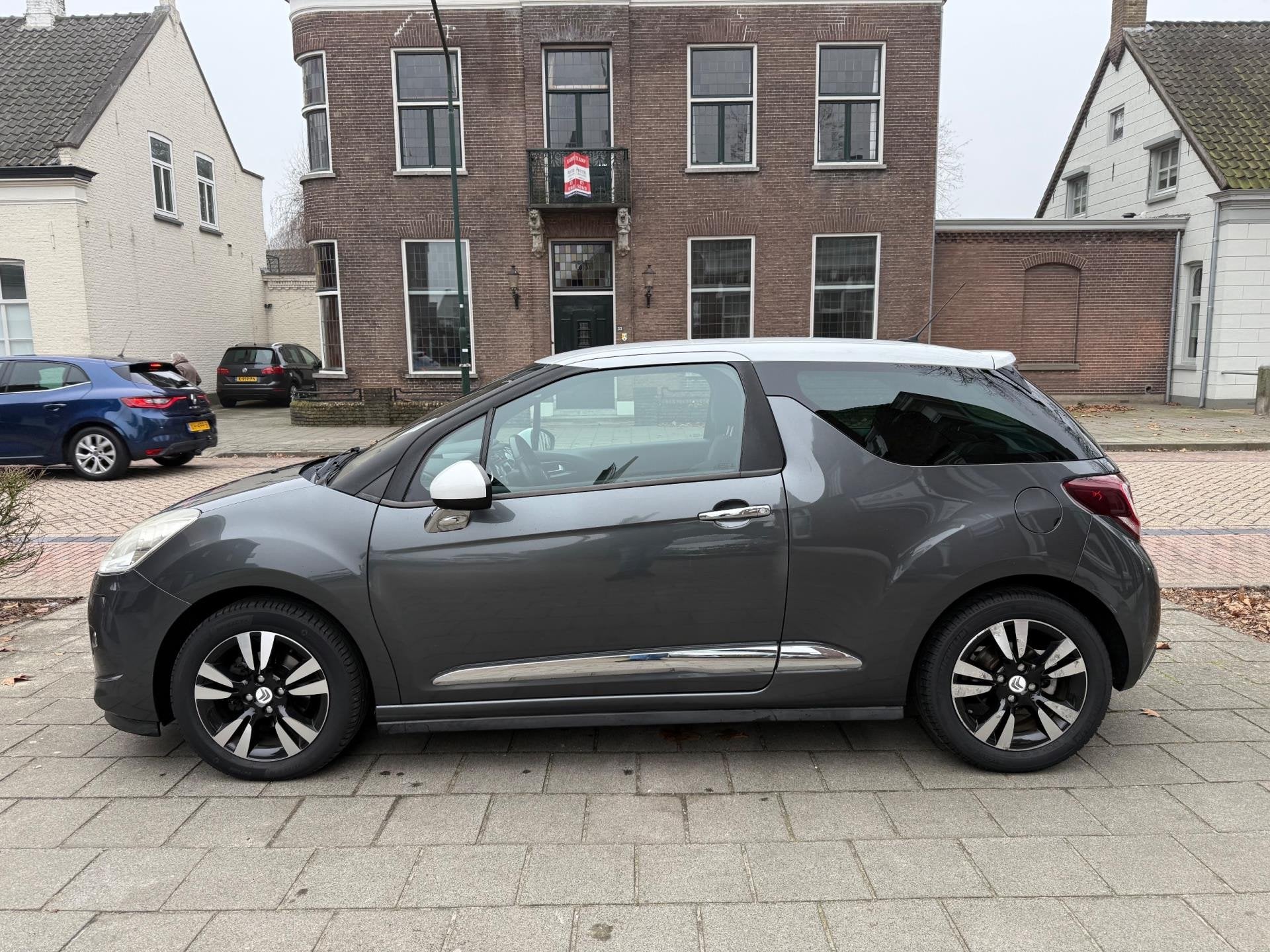 Citroen DS3 1.6 VTi So Chic AUTOMAAT EERSTE EIGENAARESE 76 Z, Auto's, 15 km/l, Gebruikt, 4 cilinders, 1064 kg