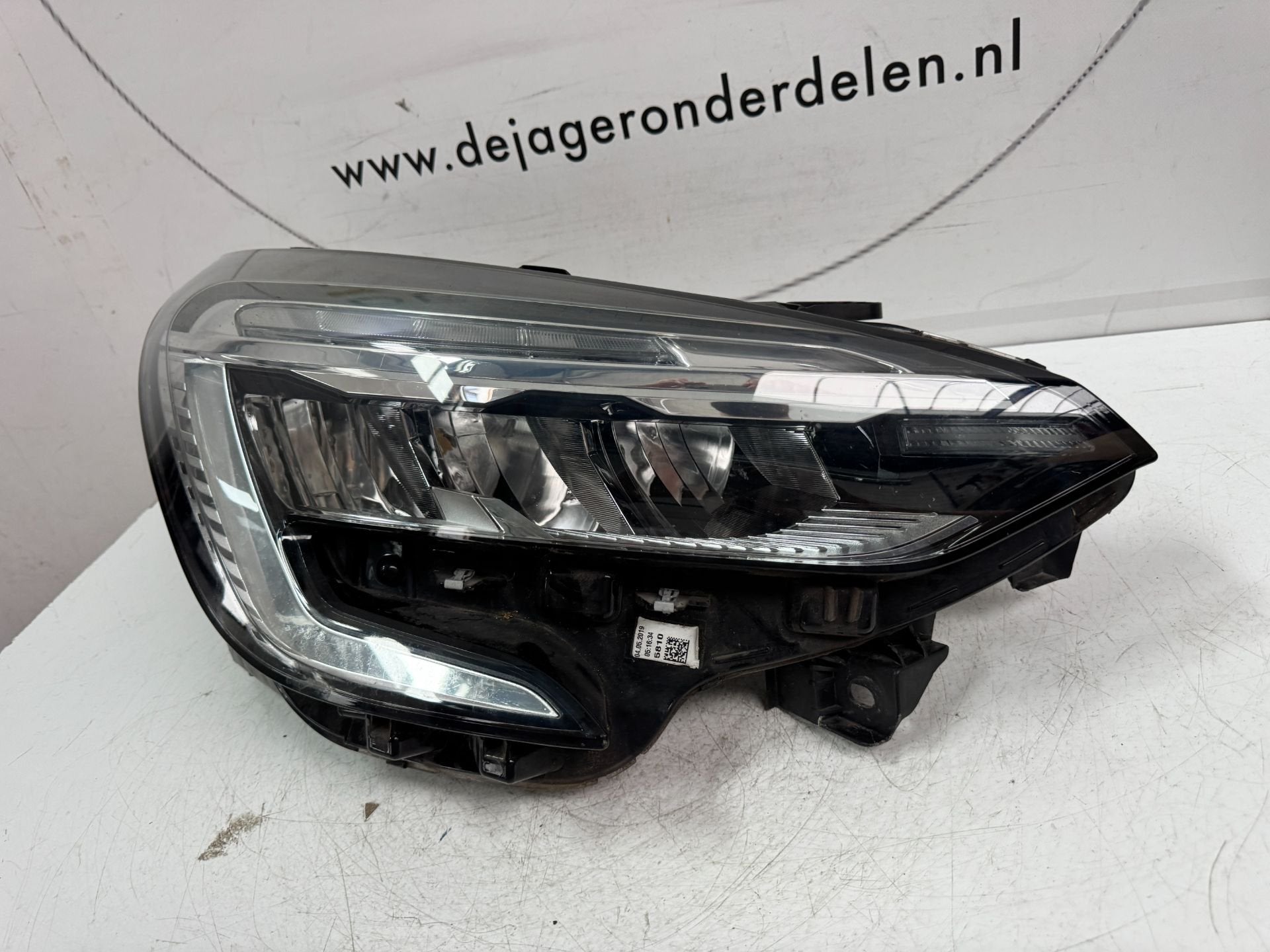RENAULT CLIO 5 V 2020 KOPLAMP VOOR RECHTS LED 260108676R, Renault Group, Gebruikt, Contact.group@renault.com, Renault
