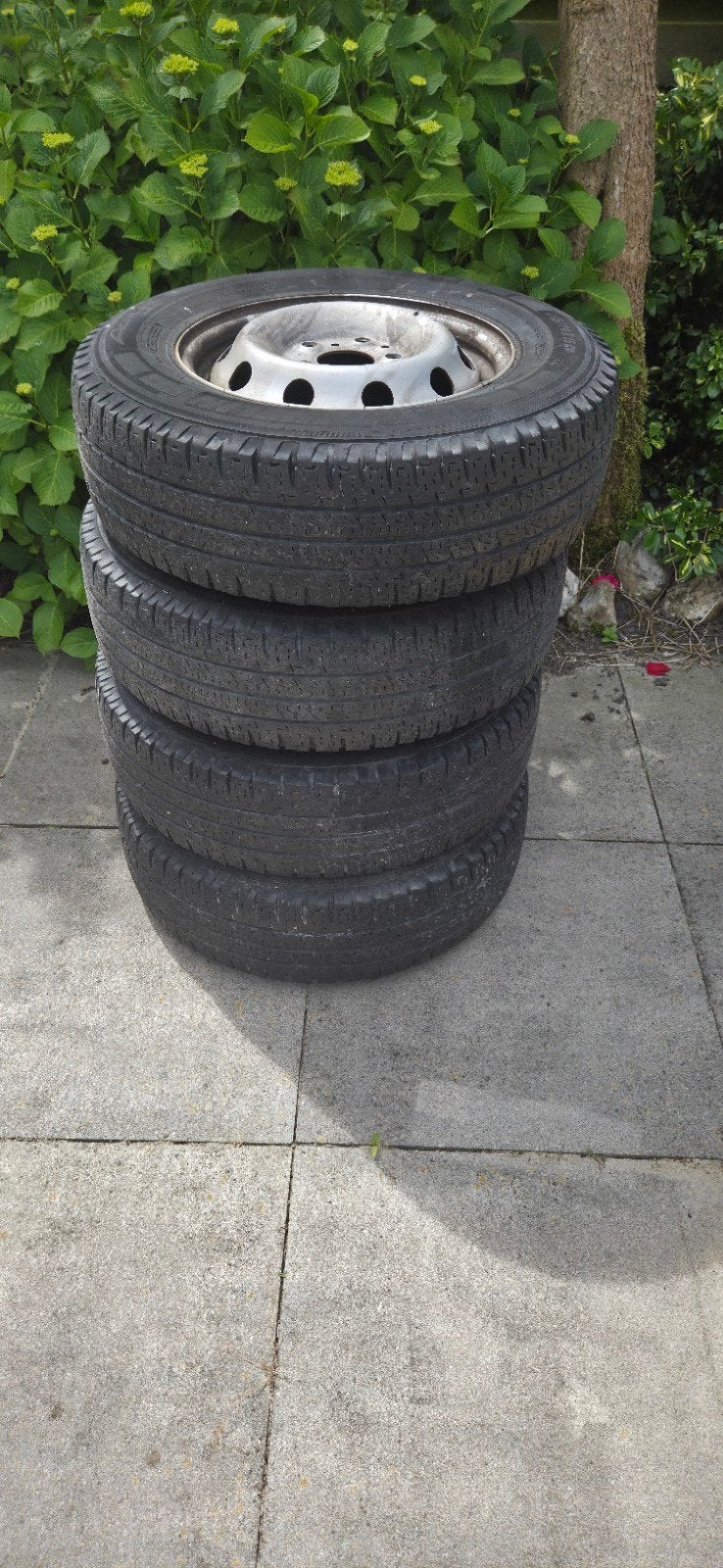 Set van 4 gebruikte banden en velgen 215/70R15CP, Caravans en Kamperen, Ophalen, Gebruikt