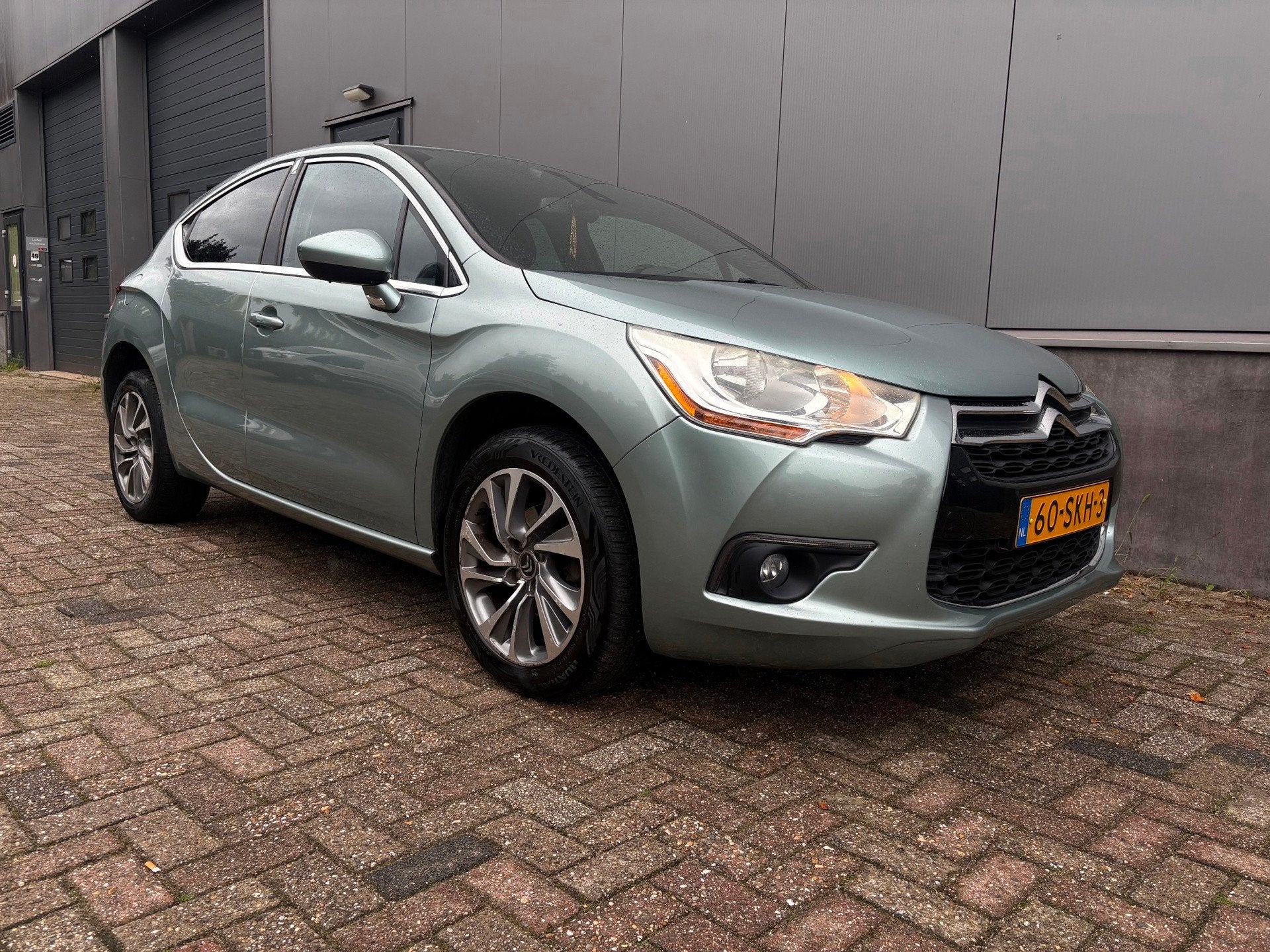Citroen DS4 1.6 VTi Chic|Dealer onderhouden|NAP, Auto's, Citroën, Euro 5, Gebruikt, 4 cilinders, Origineel Nederlands