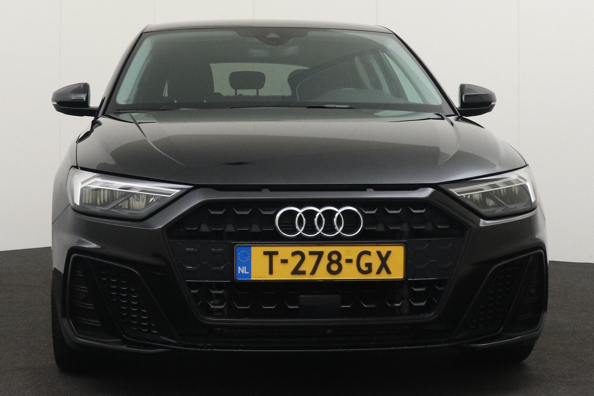 Audi A1 Sportback 30 111PK Aut TFSI S-Line Black Ed. Leder A, Auto's, Dealer onderhouden, Bedrijf, 3 cilinders, Geïmporteerd