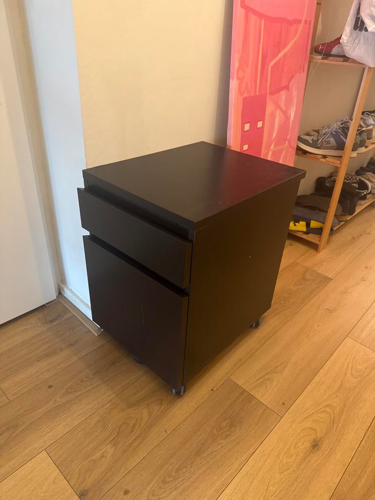 Ikea zwarte houten ladeblok op wielen voor onder bureau, Minder dan 50 cm, Gebruikt, 1 of 2 laden, Ophalen of Verzenden