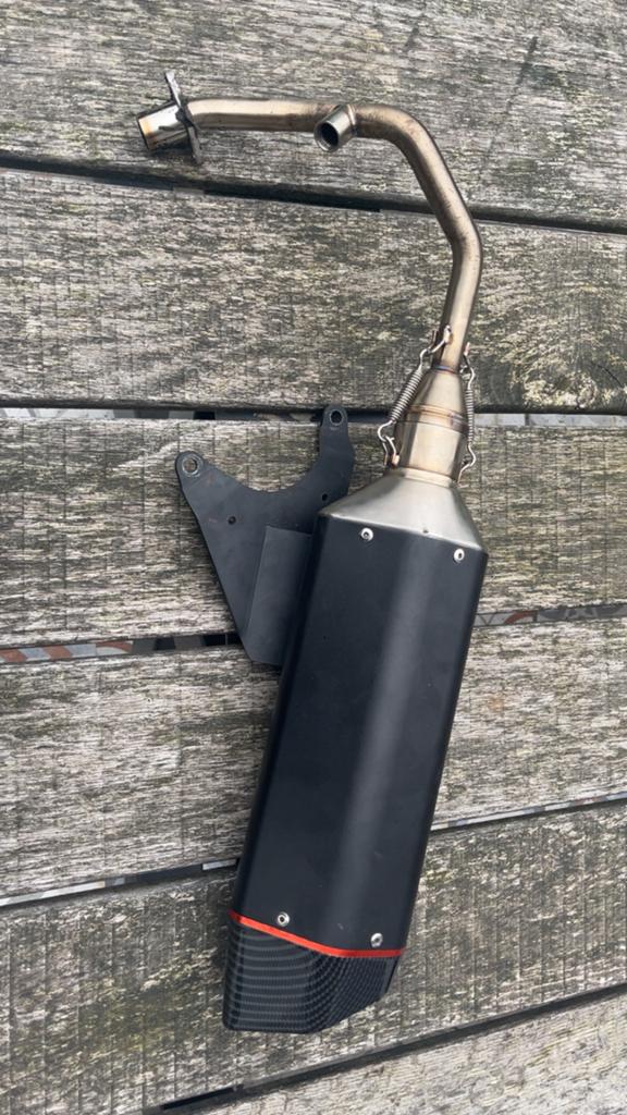 Bullit racing uitlaat, Ophalen, Uitlaat, Piaggio