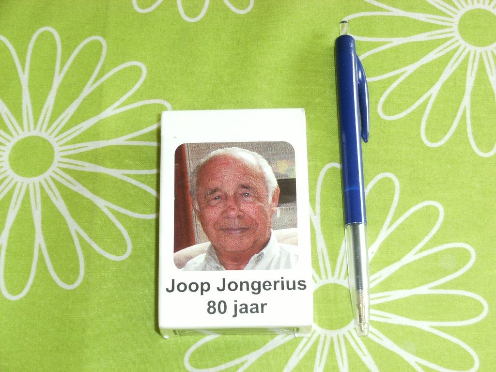 Speelkaarten Joop Jongerius 80 jaar #, Verzamelen, Speelkaarten, Jokers en Kwartetten, Ophalen of Verzenden, Zo goed als nieuw