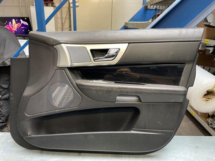 Portierbekleding 4Deurs rechts-voor van een Jaguar XF, Gebruikt, -, -, Ophalen of Verzenden