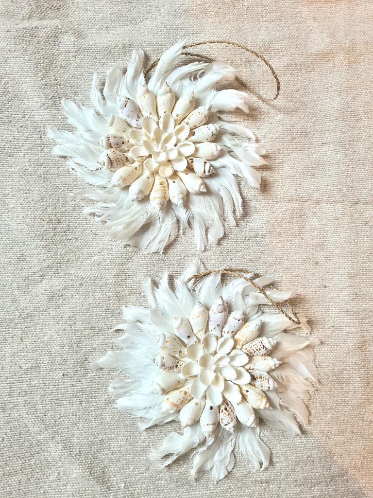Veren schelpen hanger Bulu uit Bali, Ophalen of Verzenden, Tropical Home, 6951nk, Nieuw