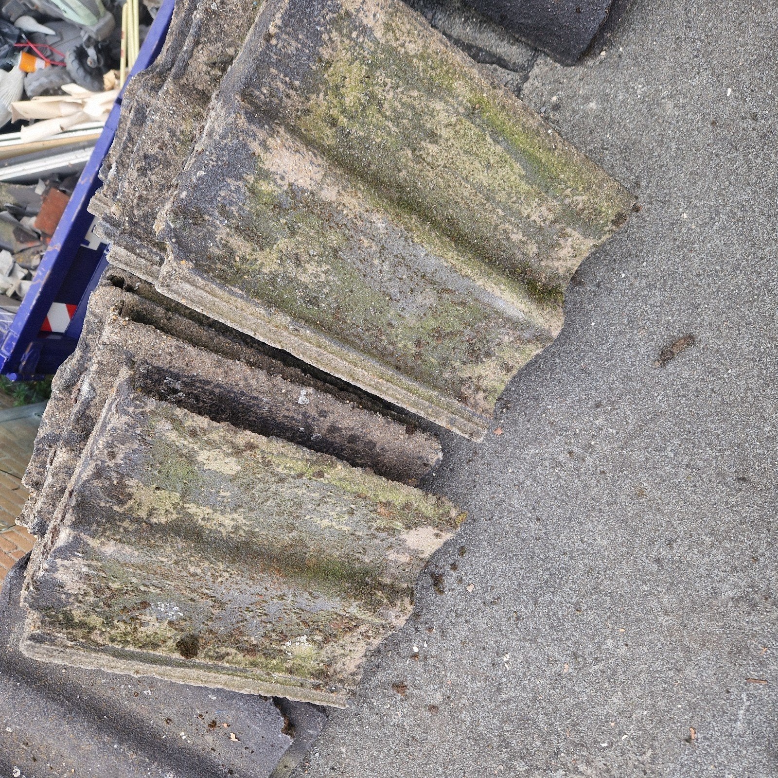 12 stuks chaperon Sneldek dakpannen jaren '80 - Gebruikt, Ophalen, Gebruikt, Steen of Klei, 15 m² of meer
