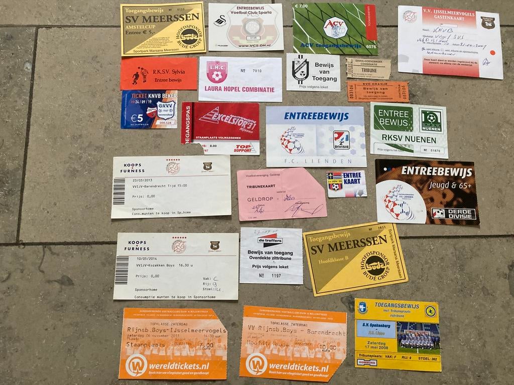 DIVERSE TICKETS AMATEUR VOETBAL, Ophalen of Verzenden, Zo goed als nieuw, Buitenlandse clubs, Overige typen