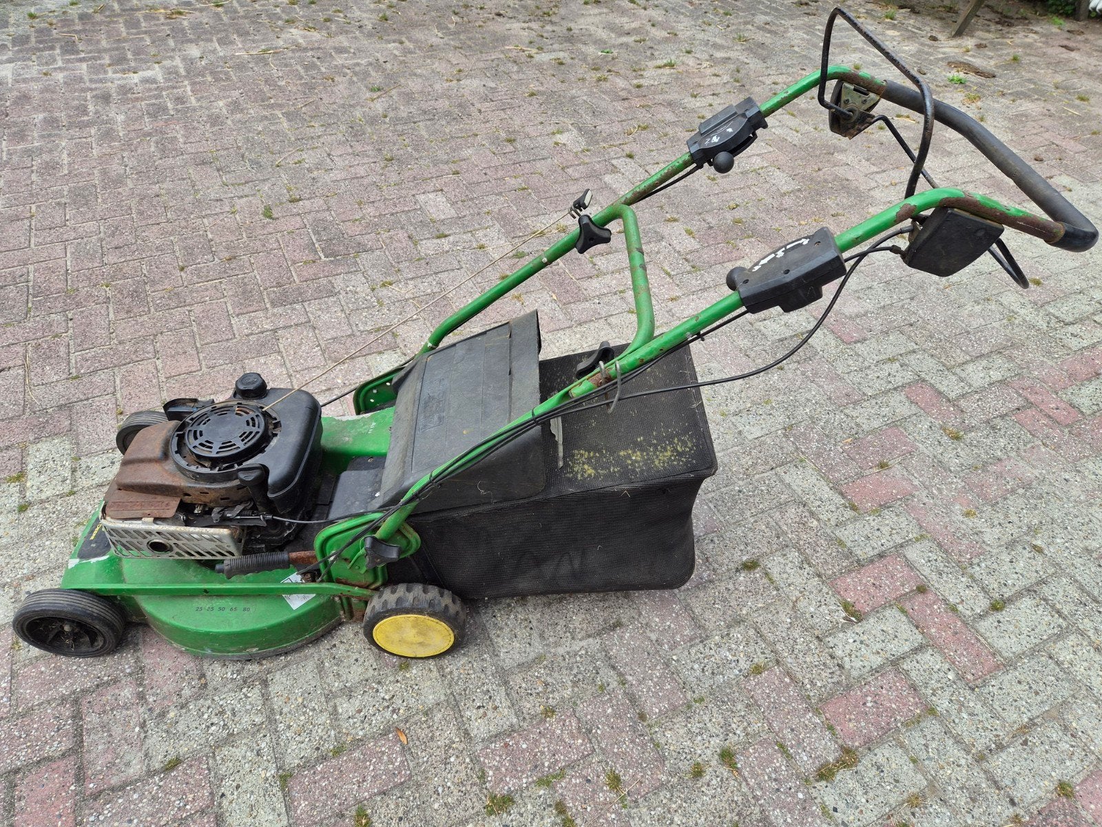 john deere zelfrijdende grasmaaier, Cirkelmaaier, Gebruikt, Opvangbak, 50 cm of meer