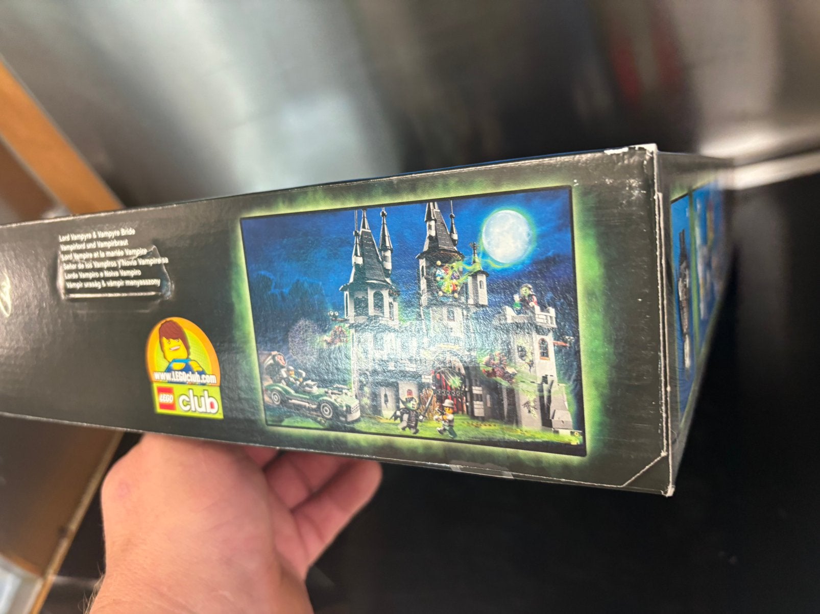 Foto 10 van Lego Monster Fighters nr 9468 / Sealed / Vampyer Castle