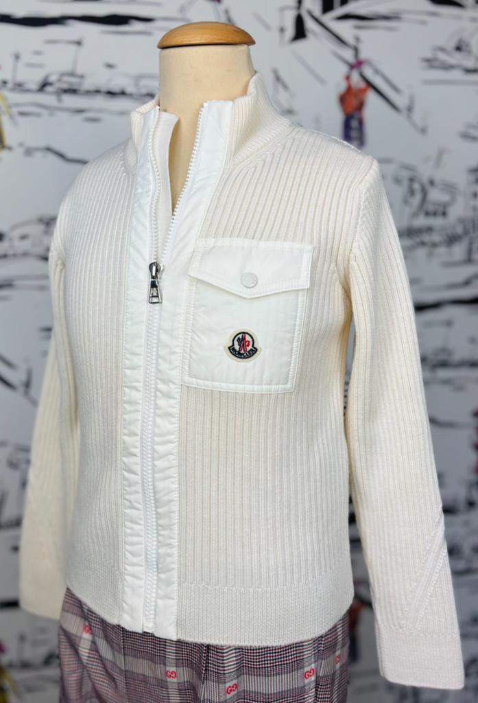 Moncler scheerwol logo pocket vest maat 8 NIEUW (395 euro), Kinderen en Baby's, Kinderkleding | Maat 128, Moncler EU, Verzenden