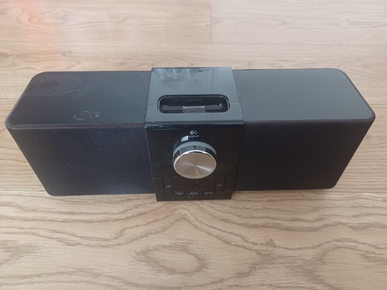 Logitech Pure-Fi Express Plus (Iphone/Ipod Sound Dock), Ophalen of Verzenden