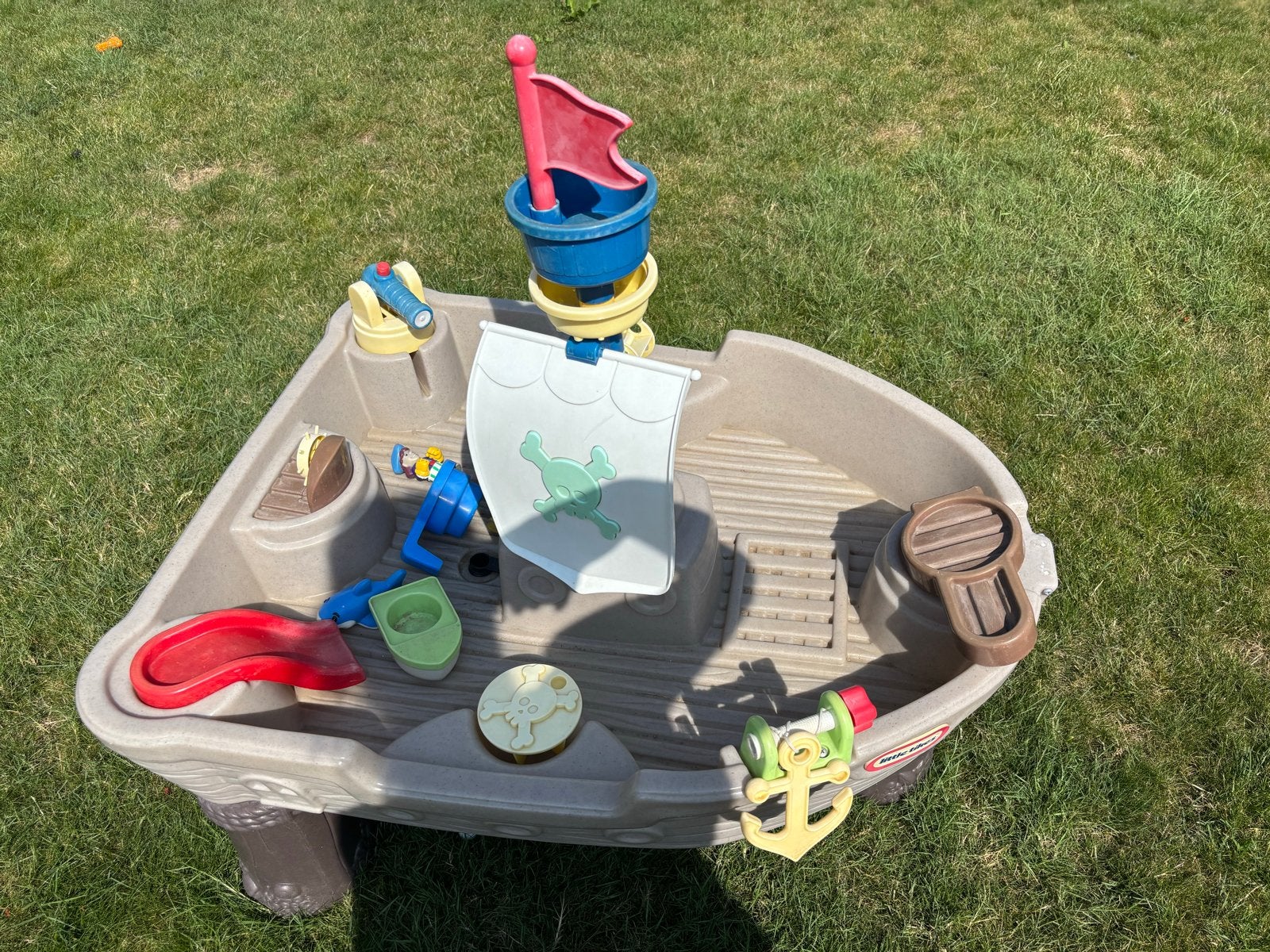 Little Tikes Piratenschip Watertafel, Ophalen, Gebruikt
