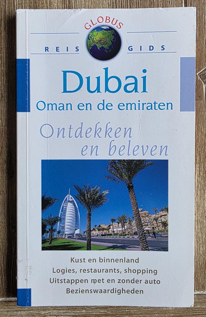 Globus Reisgids Oman Dubai en de emiraten , Boeken, Reisgidsen, Overige merken, Ophalen of Verzenden, Zo goed als nieuw, Reisgids of -boek