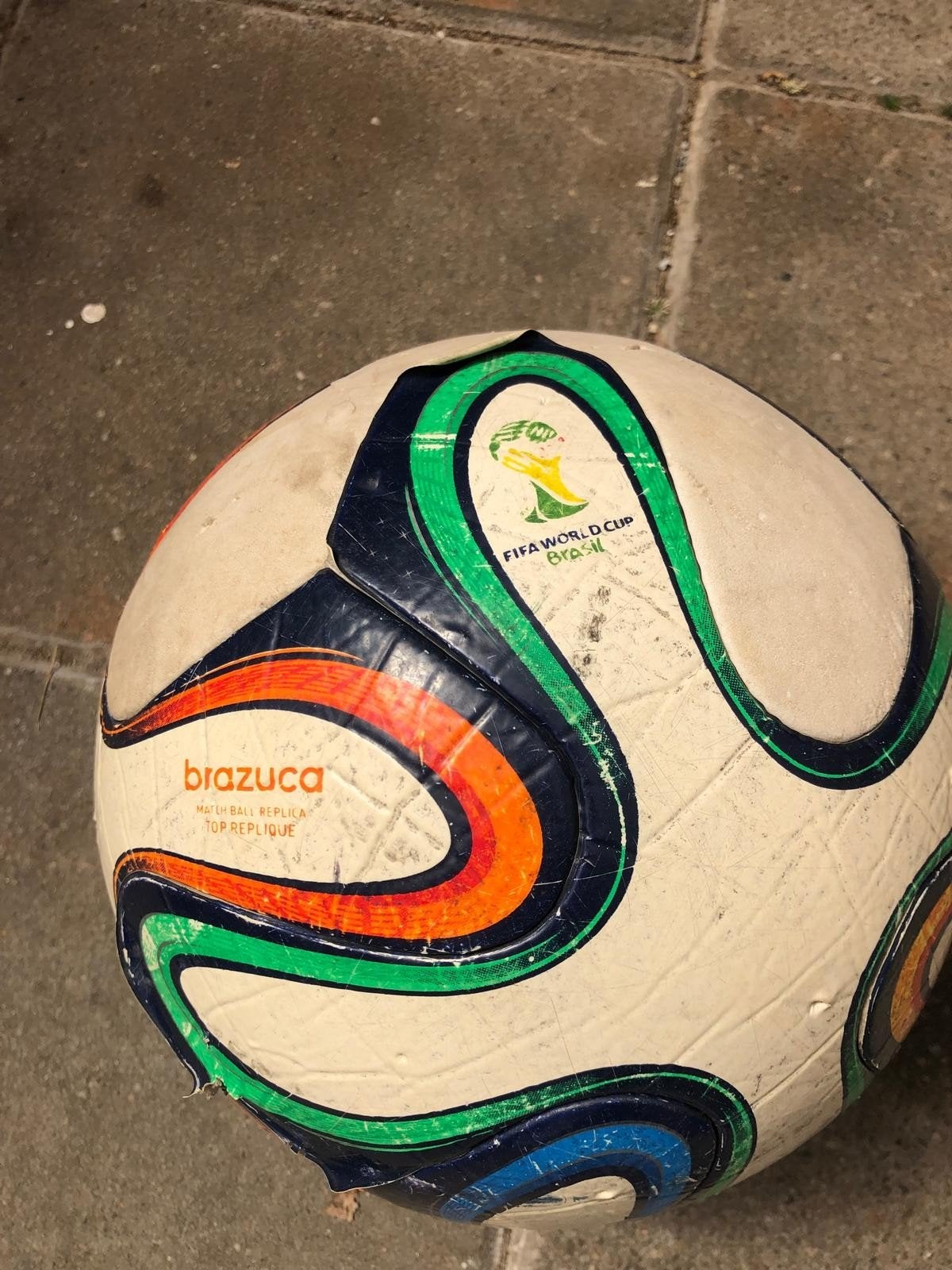Adidas Brazuca WK 2014 Voetbal, Ophalen of Verzenden, Gebruikt, Bal