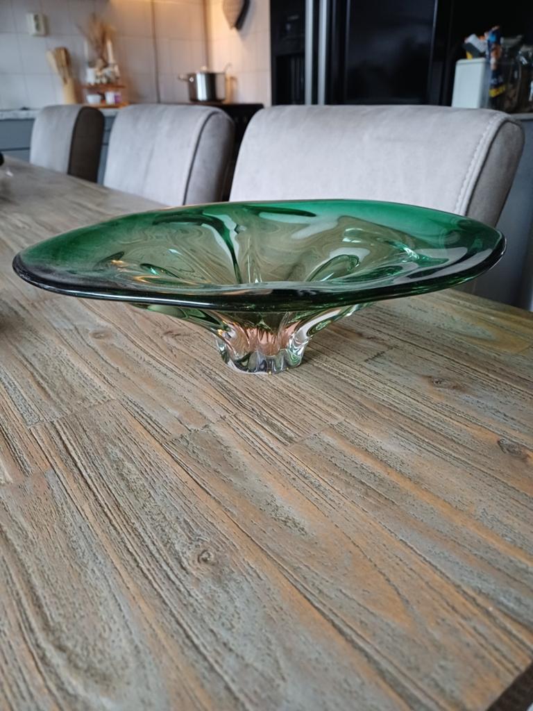 Prachtige groene vintage glazen fruitschaal (murano?), Huis en Inrichting, Woonaccessoires | Schalen en Manden, Ophalen, Zo goed als nieuw