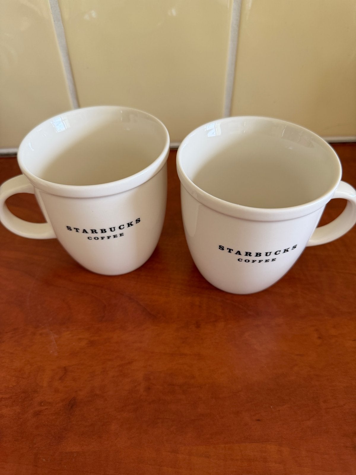 2 Starbucks mokken, Overige typen, Ophalen of Verzenden, Zo goed als nieuw, Steen/keramiek