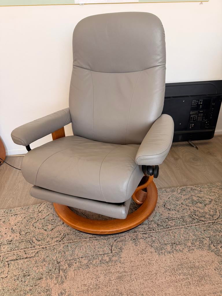 Leren Stressless fauteuil elektrisch verstelbaar relax stoel, Huis en Inrichting, Ophalen, Zo goed als nieuw, 50 tot 75 cm, Leer
