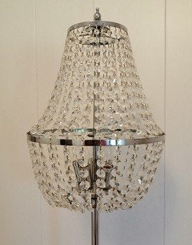 Aparte design vloerlamp met een kristallen kroonluchter, Huis en Inrichting, Lampen | Vloerlampen, Ophalen, Design, E14 (klein)